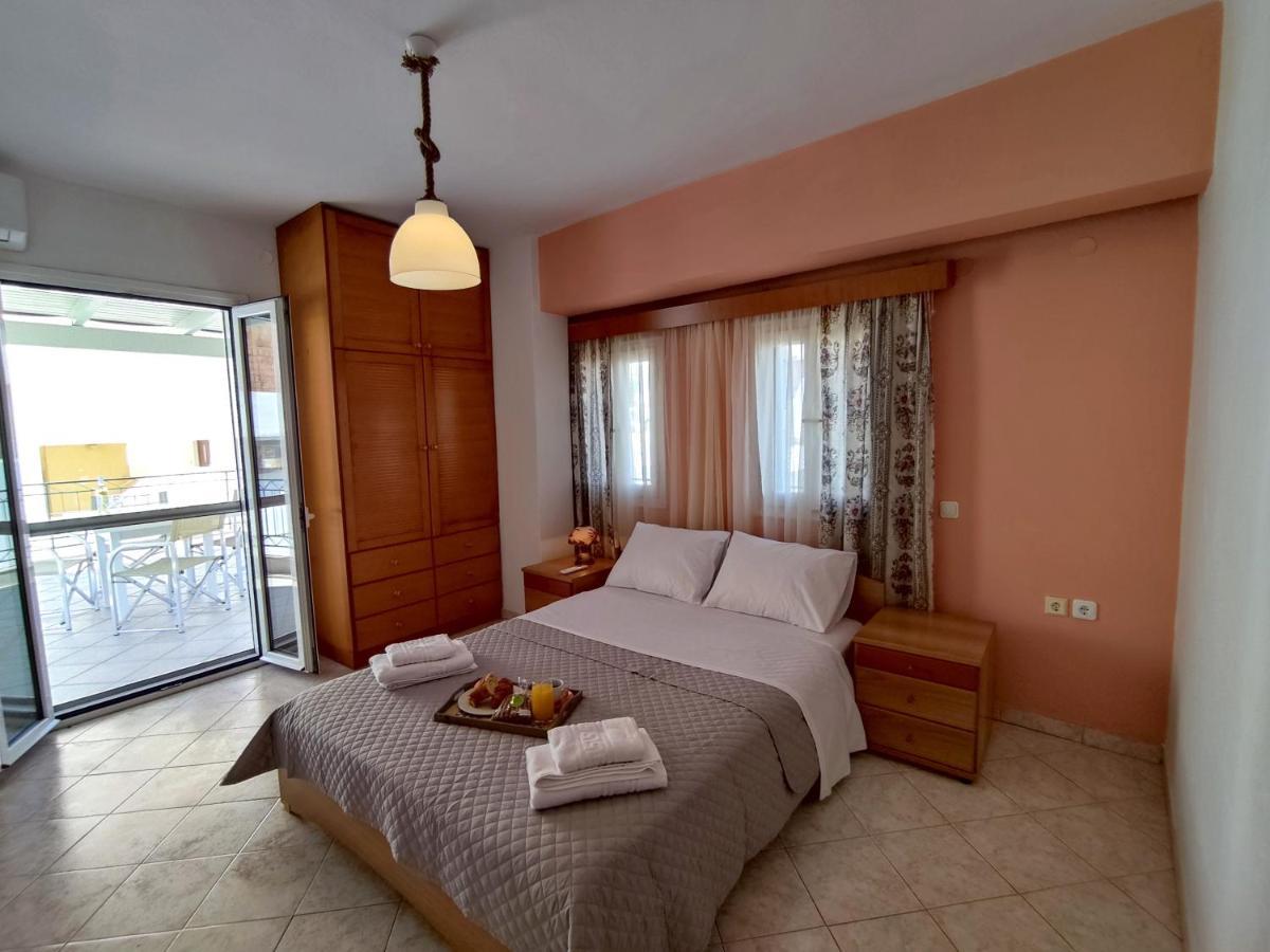 Anassa A Spacious Cretan House Next To The Sea, Family And Couple Friendly With Terrace In Makry Gialos & Ierapetra *